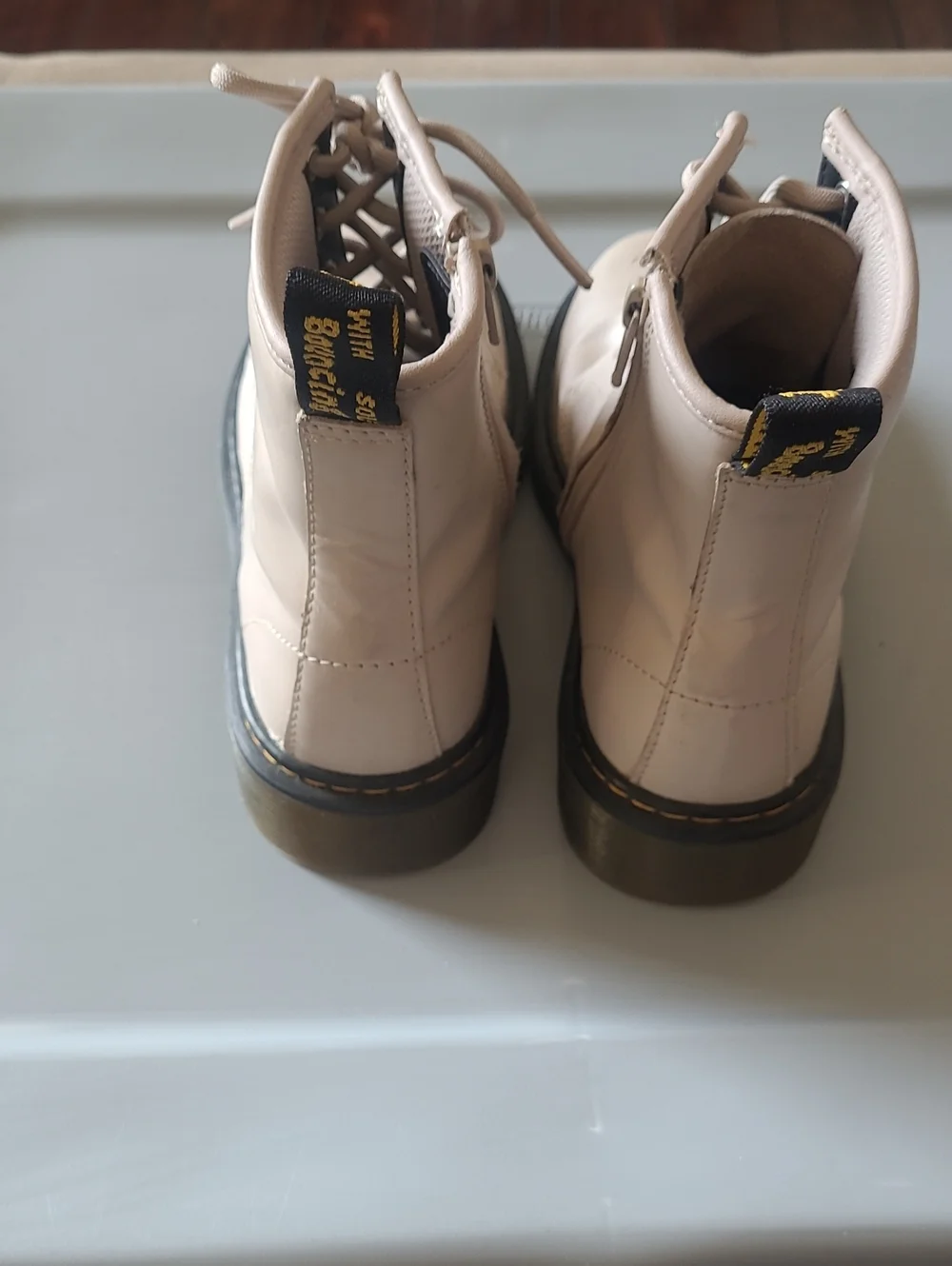 Dr. Marten's Kids Neutral Beige/Cream Lace-Up Combat Boots with Side Zip Size 3